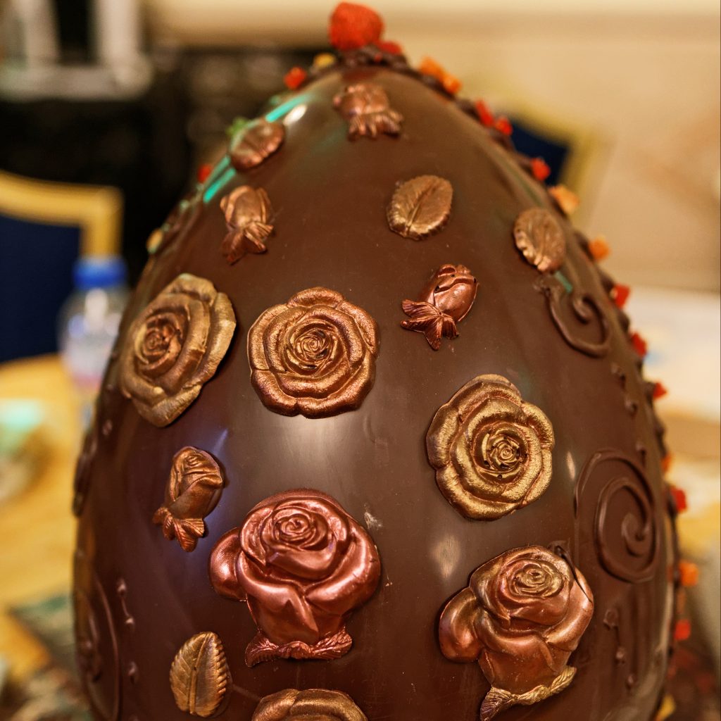 Шоколадови яйца с шеф Ради Стамболов - Pastry.bg